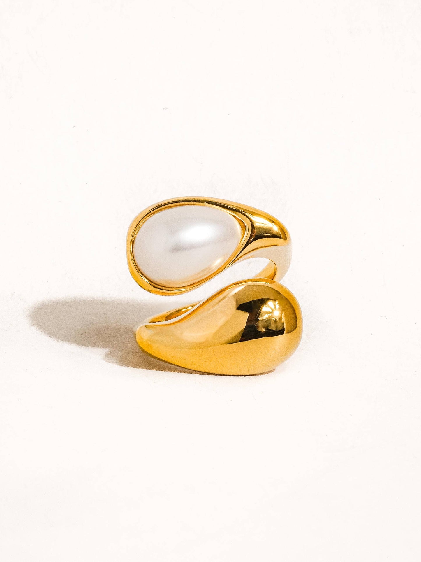 Non-Tarnish Pearl Wavy Ring