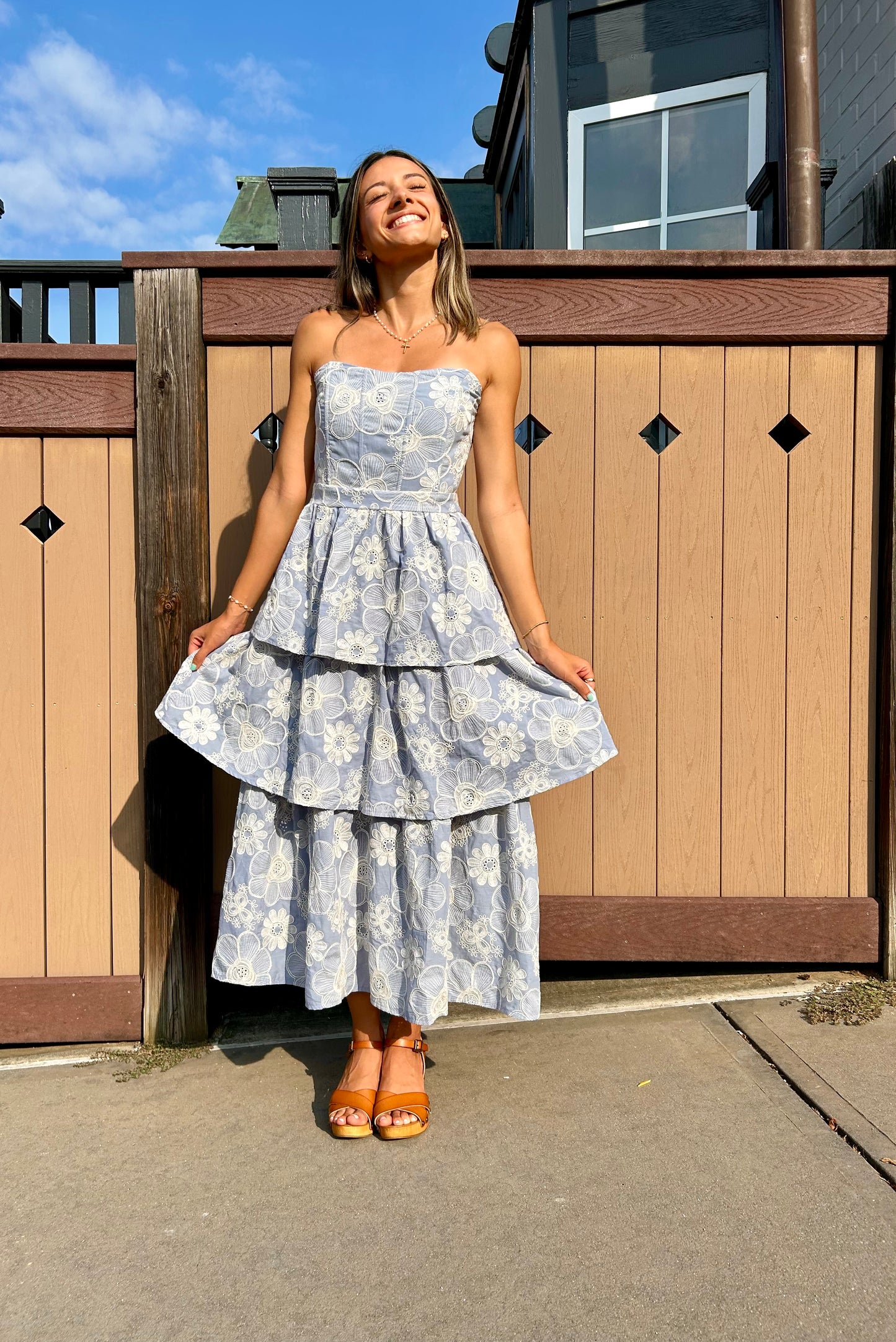 Evelyn Floral Embroidered Strapless Midi Dress - Blue/White *3 LEFT*