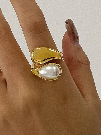 Non-Tarnish Pearl Wavy Ring